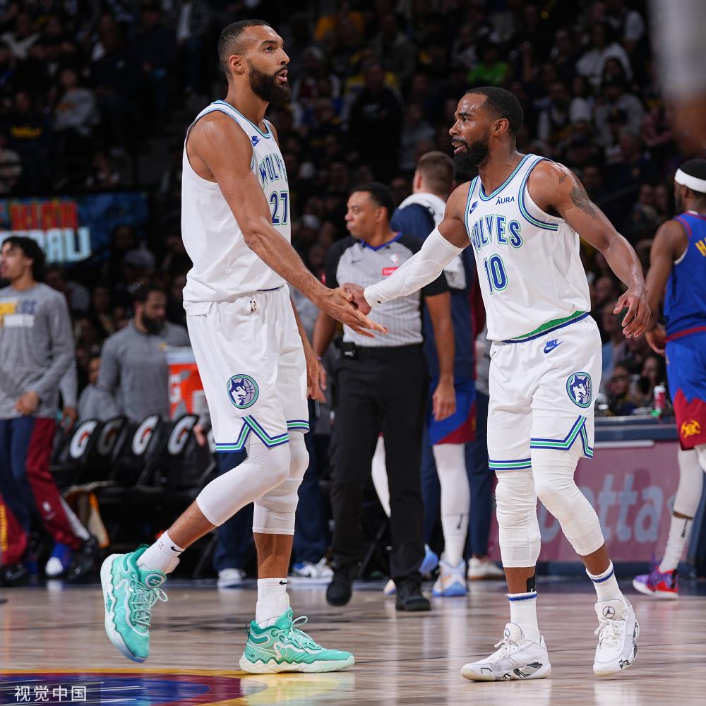 尴尬的深渊 尴尬的深渊